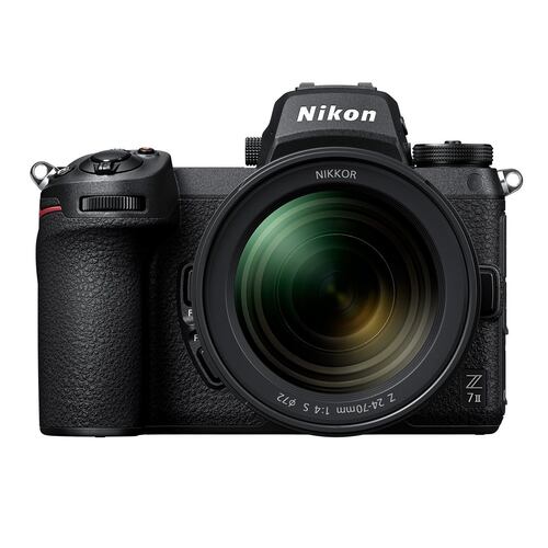 Cámara Nikon Z 7II C/ Lente 24-70 mm