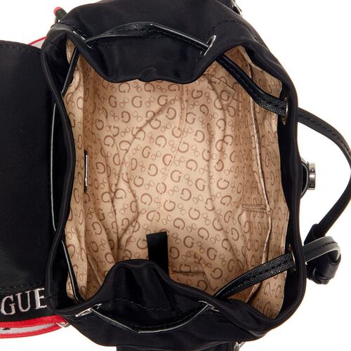 Mochila Guess factory estilo backpack color negro modelo nl852132