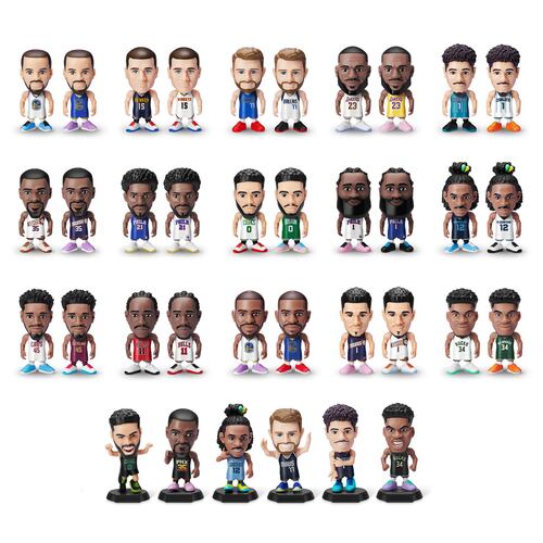 Figura Coleccionable Sorpresa ZURU de Jugadores de la NBA con Accesorios Incluidos