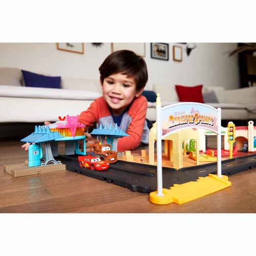 CARS RADIATOR SPRINGS PLAYSET