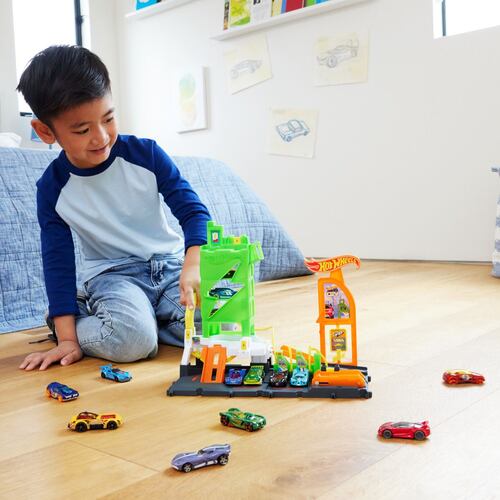 Pista de Juguete Súper Estación de Gasolina Hot Wheels