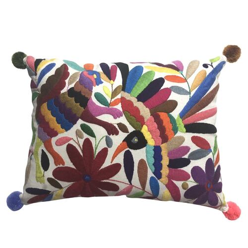 Artesanía Mayra Lily Santander Espinoza cojín tenango