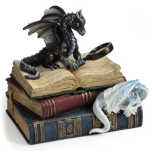 Dragones estudiantes en miniatura