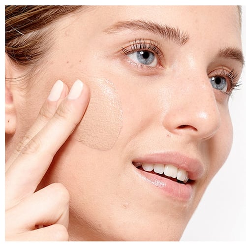 L'Oréal Paris Serum Rellenador Con Color, True Match, Tono 5-6 Medium Tan