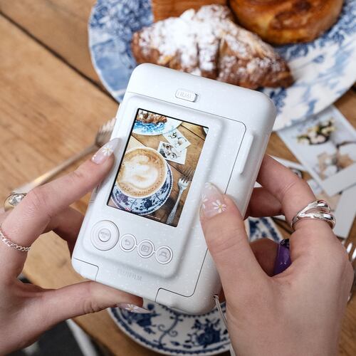 Cámara Fujifilm Instax Mini LiPlay Blanca