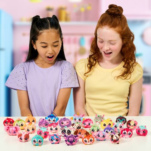 Kit de Peluches Coleccionables COOKEEZ MAKERY Dentro de Helado Yum Yumz