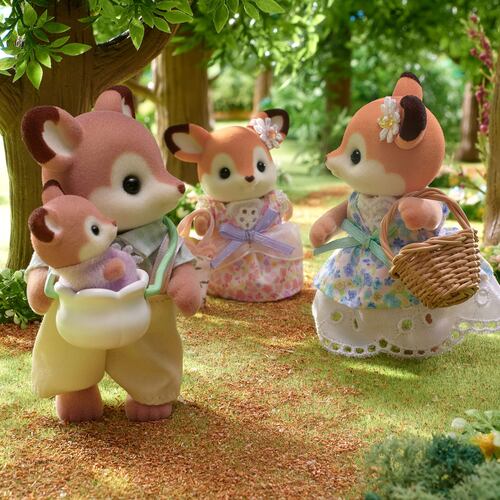 Set de Figuras Familia Ciervo SYLVANIAN FAMILIES