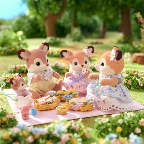 Set de Figuras Familia Ciervo SYLVANIAN FAMILIES