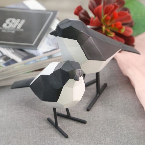 Figura Pájaros monocroma