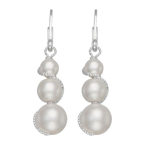 Aretes Colgantes de 3 Perlas Diferentes Tamaños Youre Invited