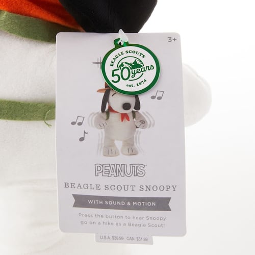 Peluche con Sonido y Movimiento Peanuts Snoopy Scouts Hallmark