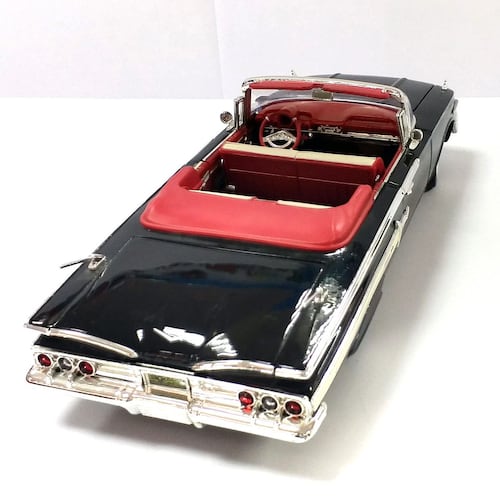 Carro de colección Escala 1:18   1960 Chevrolet Impala