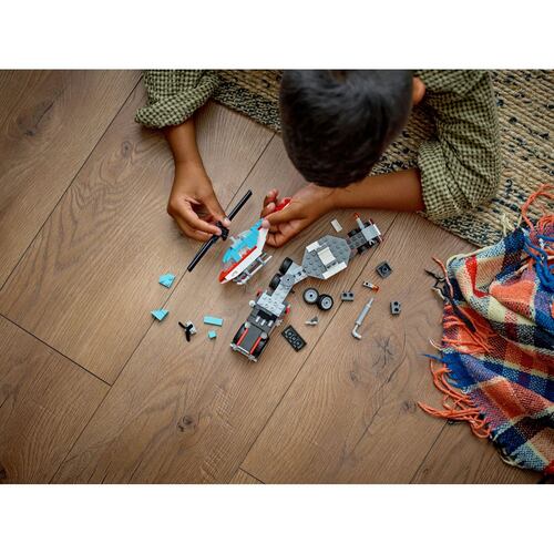 LEGO® Camión Plataforma con Helicóptero
