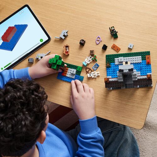 LEGO® La Fortaleza-Lobo