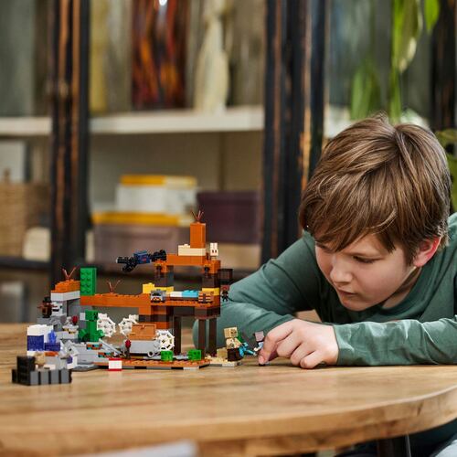 LEGO® El Pozo de Mina de los Páramos