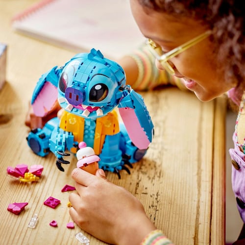 LEGO Stitch