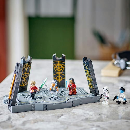 Juguete de Constucción LEGO Star Wars Duelo de Ahsoka Tano en Peridea