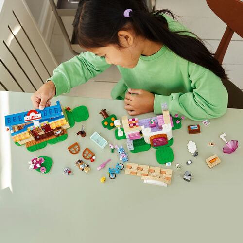 LEGO MiniNook y la casa de Minina