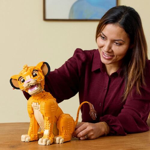 LEGO® El Rey León: Simba Joven