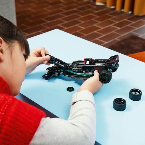 LEGO Mercedes-AMG F1 W14 E Performance Pull-Back