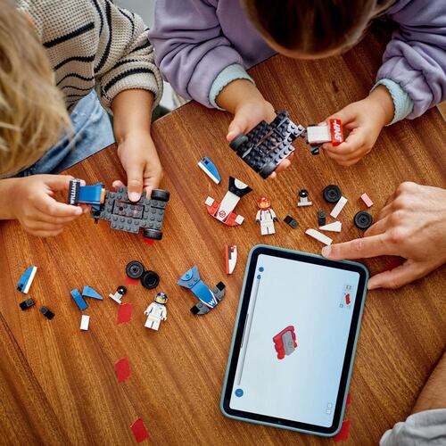 LEGO® F1 Williams Racing & Autos de Carrera Haas F1