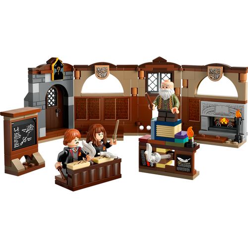 LEGO® Castillo de Hogwarts™: Clase de Encantamientos