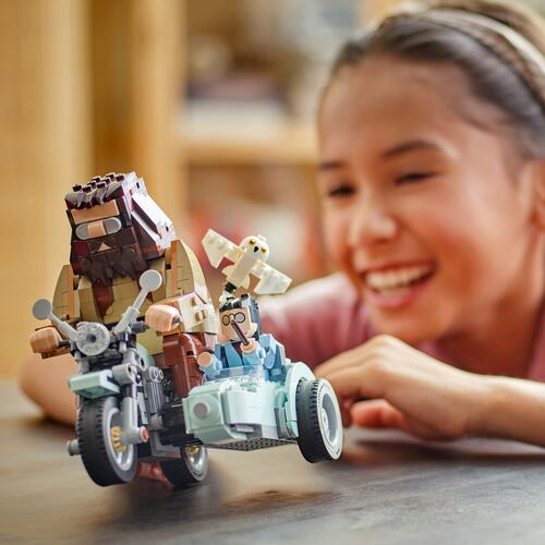 LEGO® Viaje en Moto de Hagrid™ y Harry