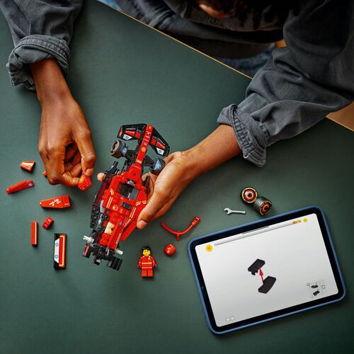 LEGO® SPEED CHAMPIONS Auto de Carreras Ferrari SF-24 F1®