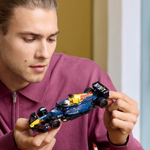 LEGO® SPEED CHAMPIONS Auto de Carreras Oracle Red Bull Racing RB20 F1®
