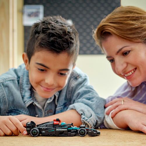 LEGO® SPEED CHAMPIONS Auto de Carreras Mercedes-AMG F1® W15