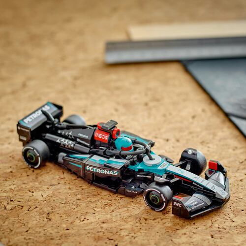 LEGO® SPEED CHAMPIONS Auto de Carreras Mercedes-AMG F1® W15