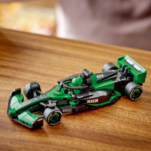 LEGO® SPEED CHAMPIONS Auto de Carreras KICK Sauber F1® Team C44