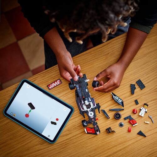 LEGO® SPEED CHAMPIONS Auto de Carreras MoneyGram Haas F1® Team VF-24