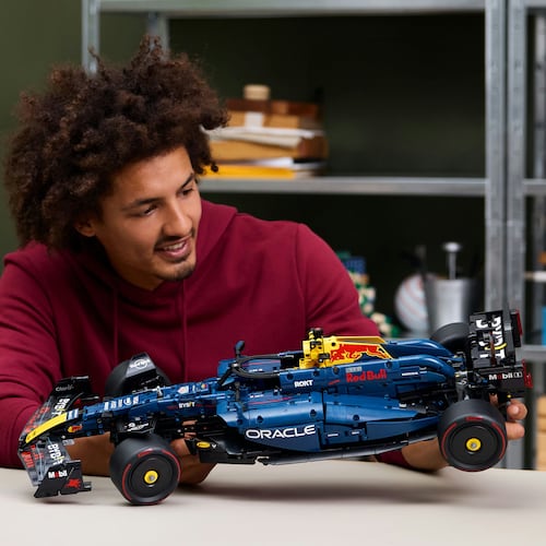 LEGO® Technic™ Auto Oracle Red Bull Racing RB20 de la F1 Modelo 42206