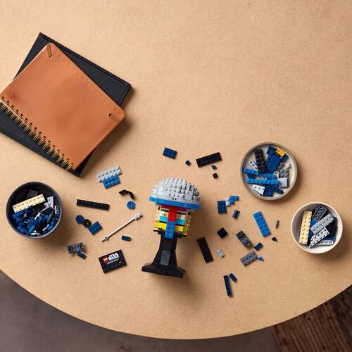 LEGO® Star Wars™ Casco de Jango Fett™ Kit de Modelo 75408