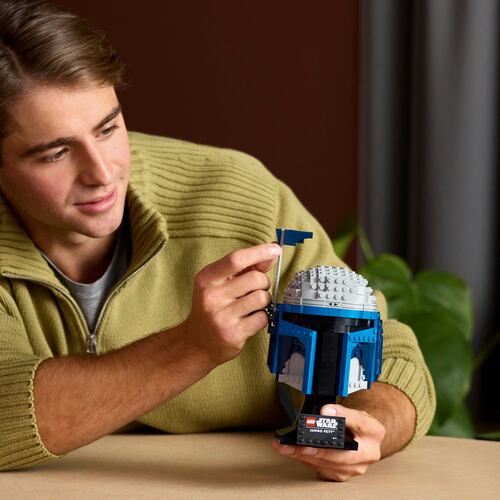 LEGO® Star Wars™ Casco de Jango Fett™ Kit de Modelo 75408