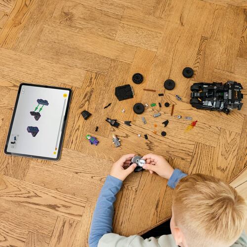 LEGO® Tumbler de Batman™ vs. Two-Face™ y The Joker™