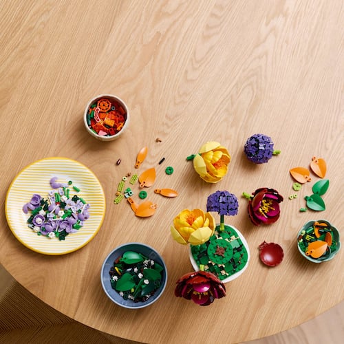 LEGO® Botanicals Arreglo Floral Modelo 10345