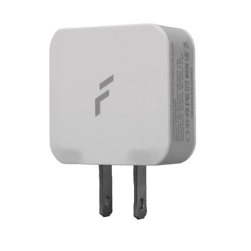 Cargador Forward Turbo con Conector Lightning/Tipo C/Micro USB