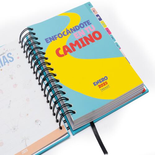 Agenda Trendy 2025 con Espiral Gato Cavalier