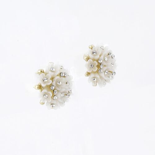 Aretes Pequeños de Flores con Muchos Brillantes Imitación Lulu