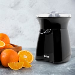 rca-exprimidor-de-citricos-en-color-negro