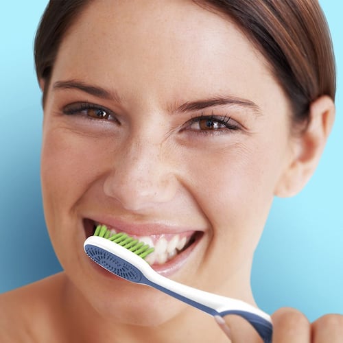 Oral-B Sensitive Cepillo dental Encías Detox Extra Suave 3 Unidades