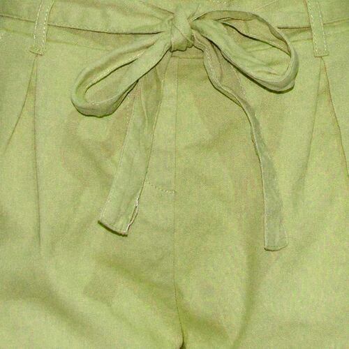 Short para mujer, recto con elástico en la cintura, cinta de amarre y bolsillos Philosophy Jr talla mediana color verde modelo LNSH22CLNN