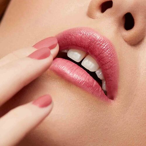 Labial Super Lustrous Glass Shine Glossed Ros Revlon