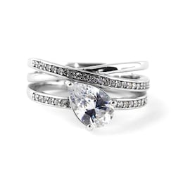 anillo-gota-diamante-simulado-0105091-plata-925-terminado-en-rodio-vicari