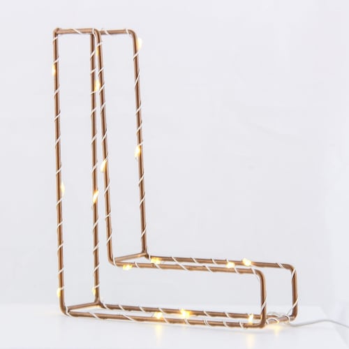 Letra decorativa con luz "L"