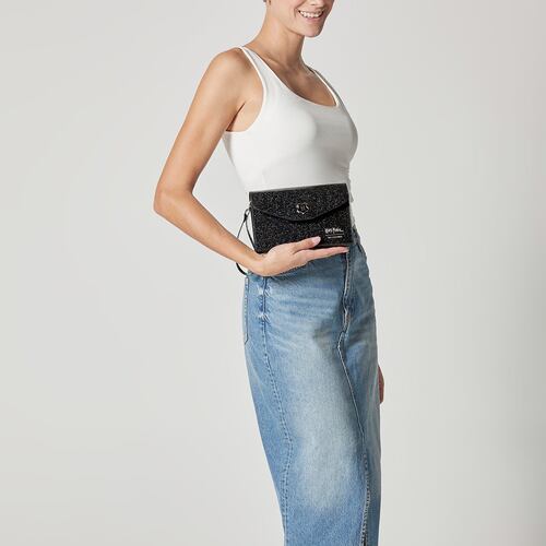 Porta Pasaporte W Capsule Negro para Mujer