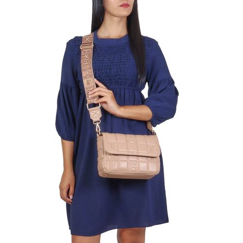 Bolso cloe cross body color nude modelo 1BLCI22109NUD