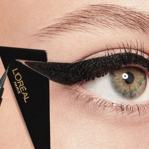 Delineador Líquido para Ojos L'Oréal Flash Cat Eye By Superliner Negro 1g